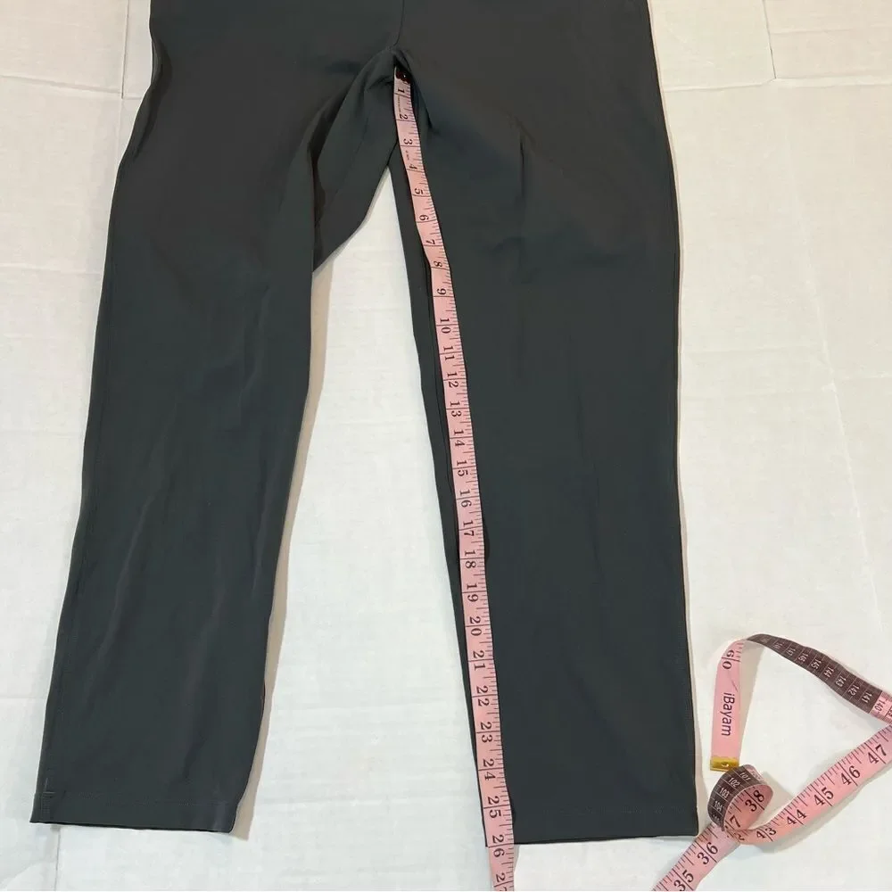 Lululemon Keep Moving Pant 7/8 High-Rise in Graphite Grey | Size 6